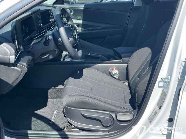 New 2026 Hyundai Elantra SE FWD image 10