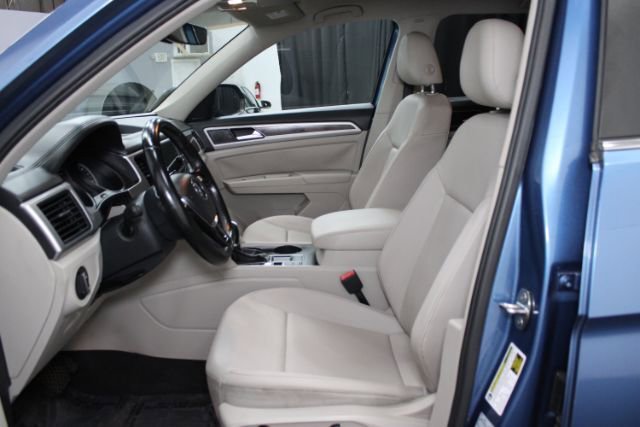 Used 2019 Volkswagen Atlas SE w/ Towing Package FWD image 14