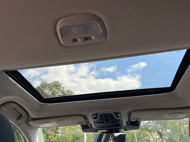 New 2025 Subaru Outback Touring w/ Popular Package #2 image 18