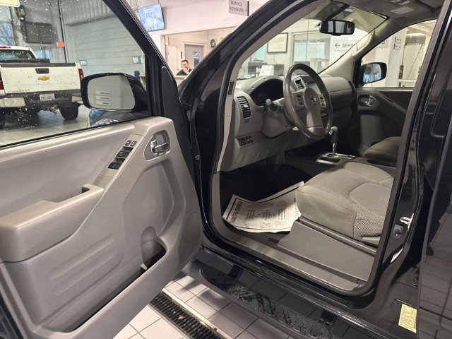 Used 2019 Nissan Frontier SV w/ Value Truck Package image 14
