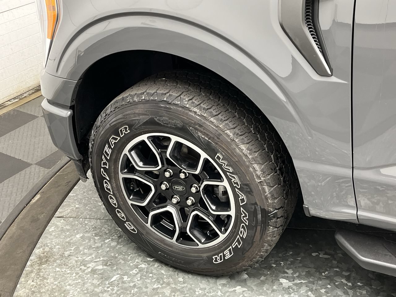 Used 2021 Ford F150 XLT w/ Equipment Group 302A High AWD/4WD image 36