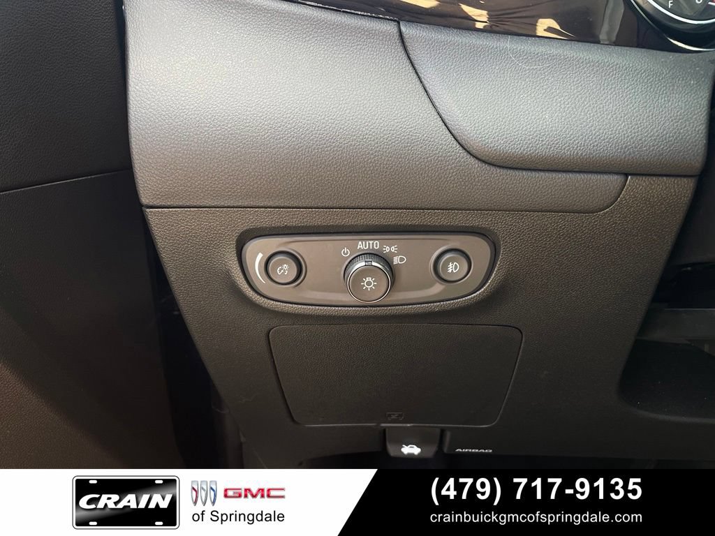 Used 2022 Buick Encore GX Preferred w/ Cold Weather Comfort Package AWD/4WD image 13