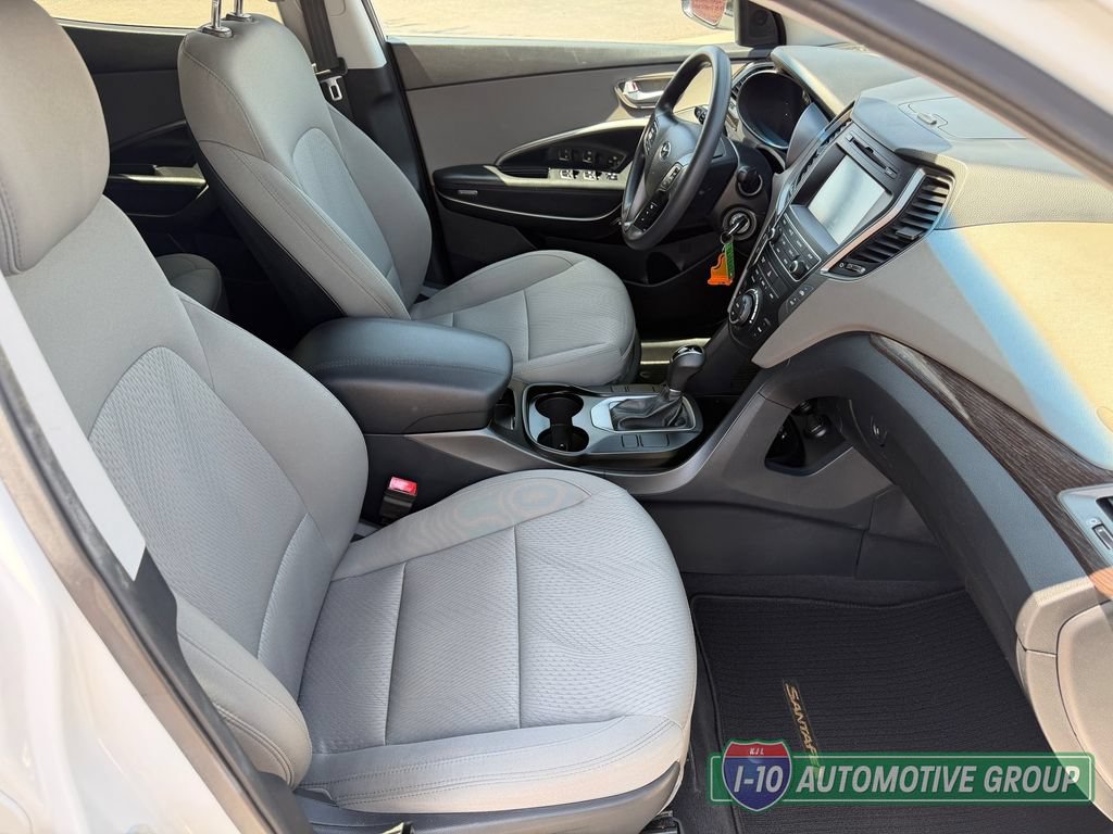 Used 2017 Hyundai Santa Fe Sport FWD image 31
