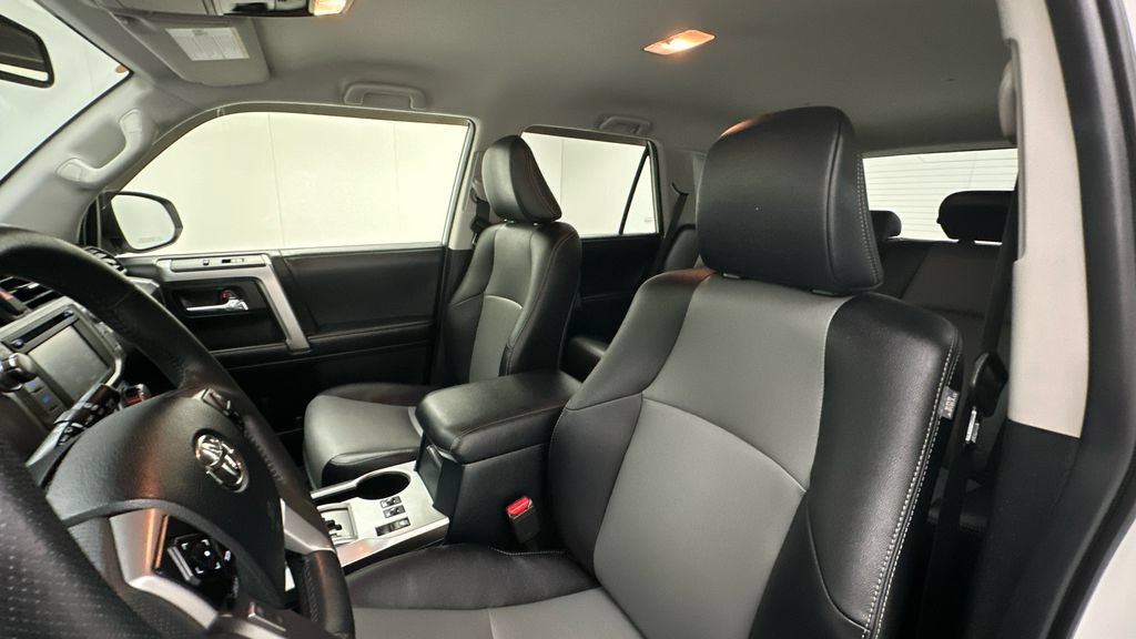 Used 2018 Toyota 4Runner SR5 Premium AWD/4WD image 9