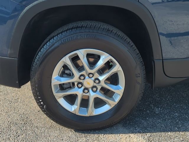 Certified 2023 Chevrolet Traverse LS image 3