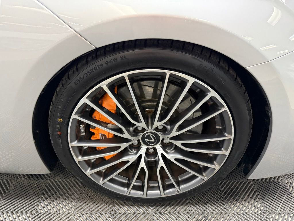Used 2016 Lexus RC F w/ Premium Package RWD image 18