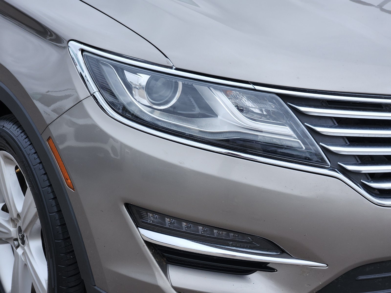 Used 2017 Lincoln MKC Premiere FWD image 10