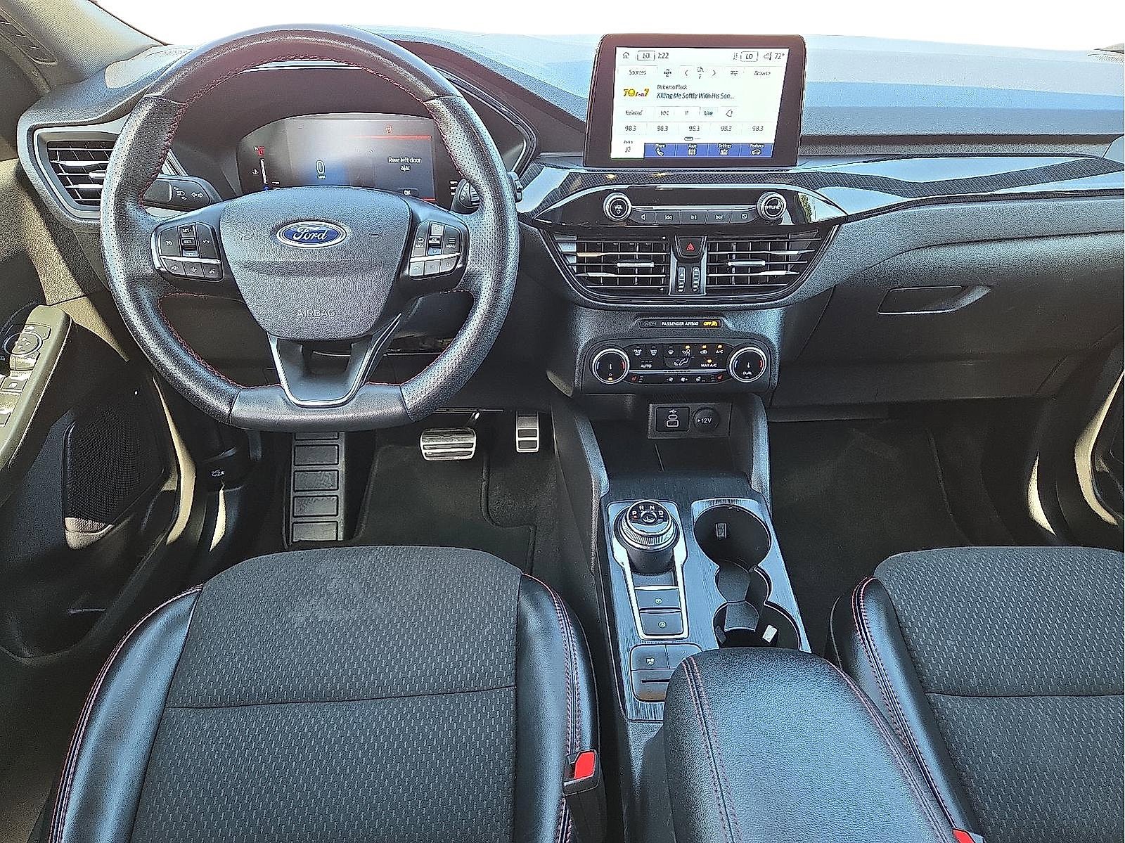 Used 2024 Ford Escape ST-Line image 11