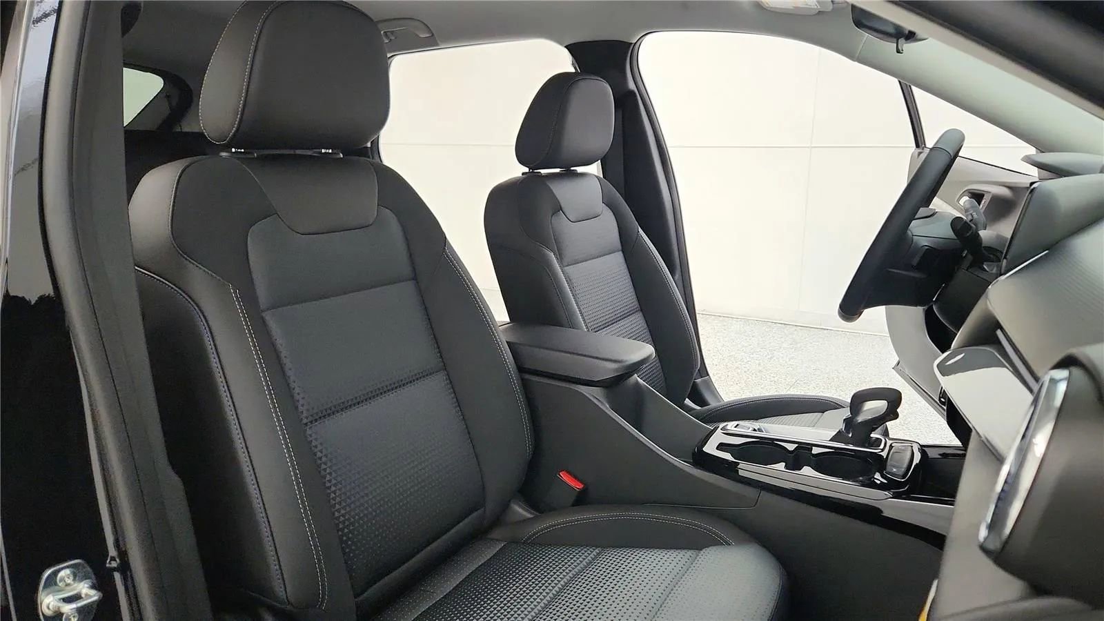 New 2026 Chevrolet Trax LT w/ Driver Confidence Package image 37