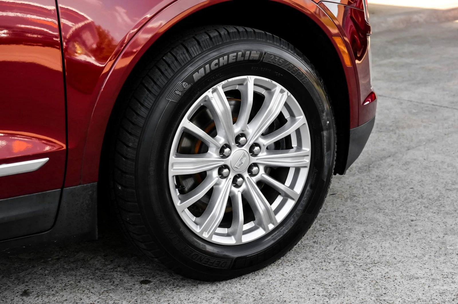 Used 2018 Cadillac XT5 FWD image 63