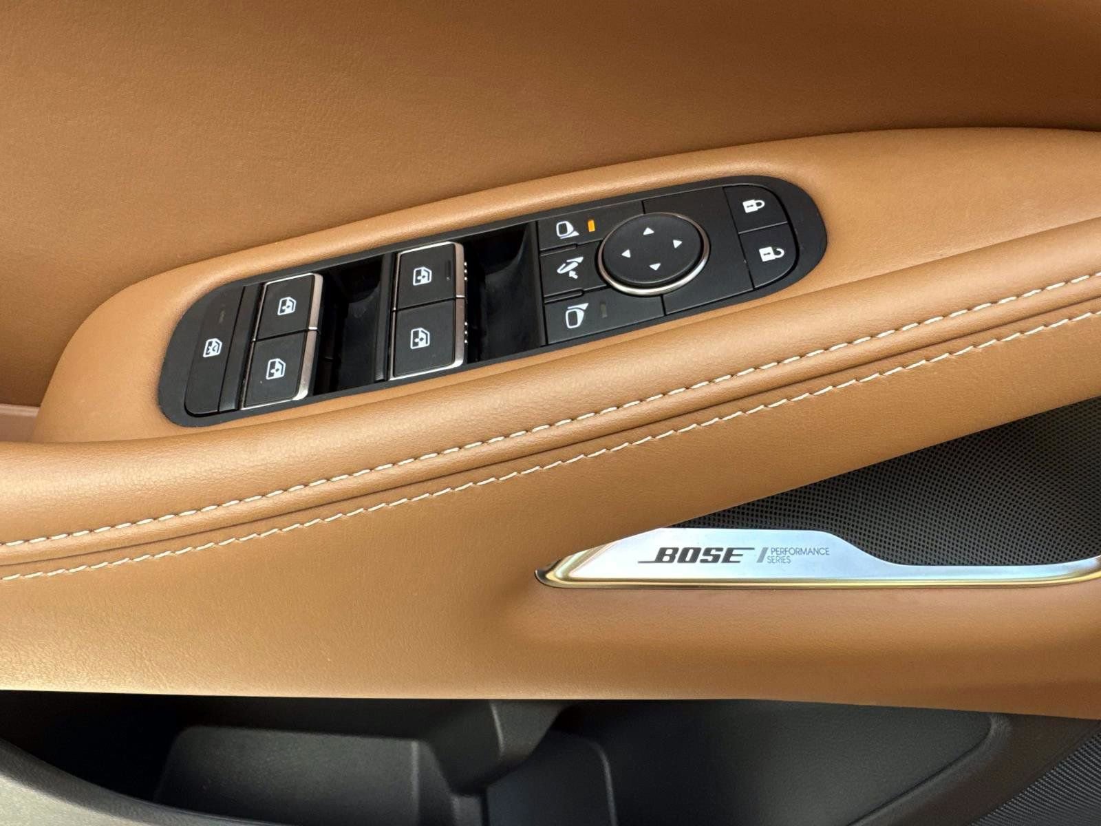 Certified 2025 INFINITI QX60 Sensory image 8