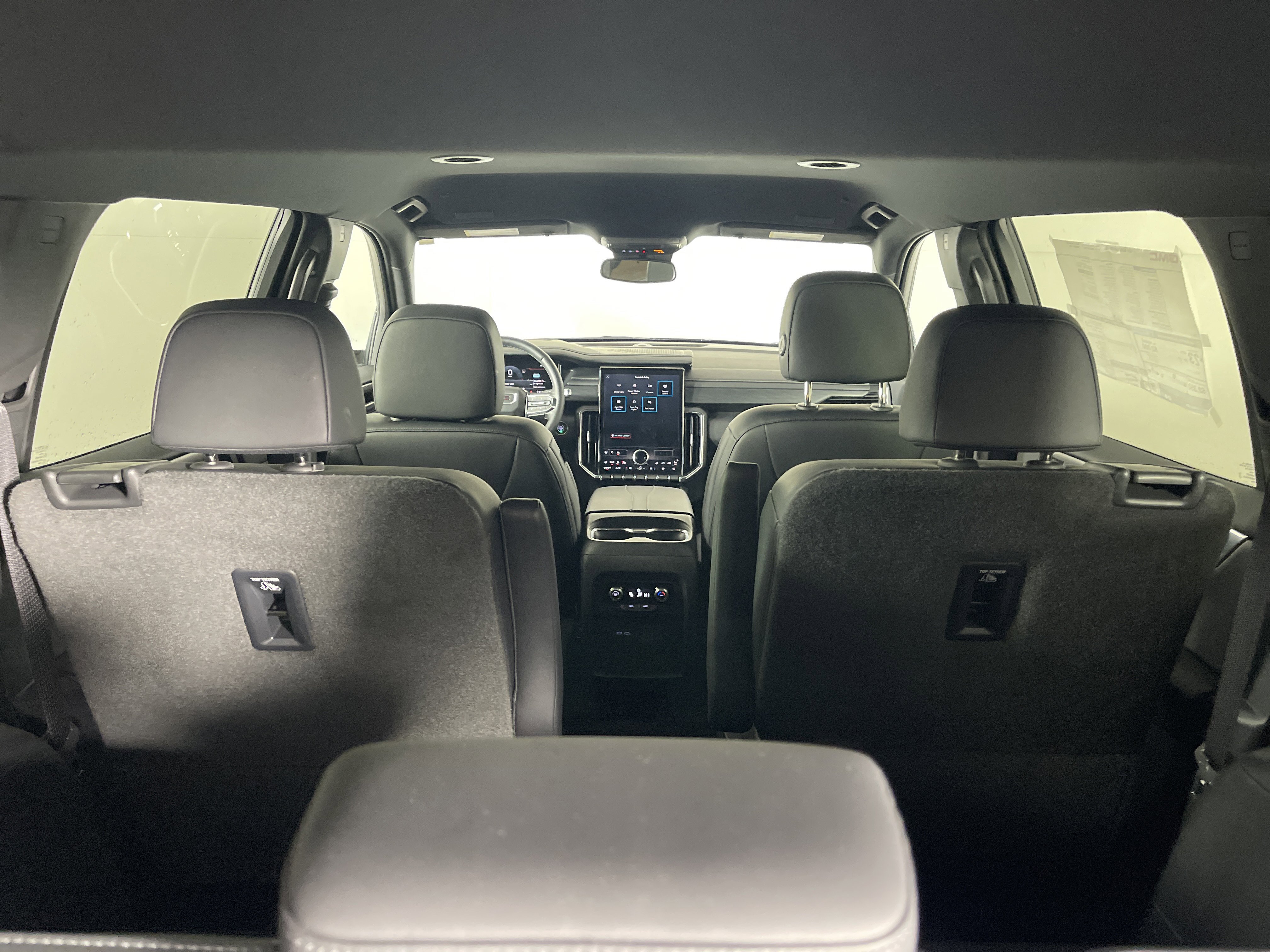 Used 2024 GMC Acadia Elevation image 16