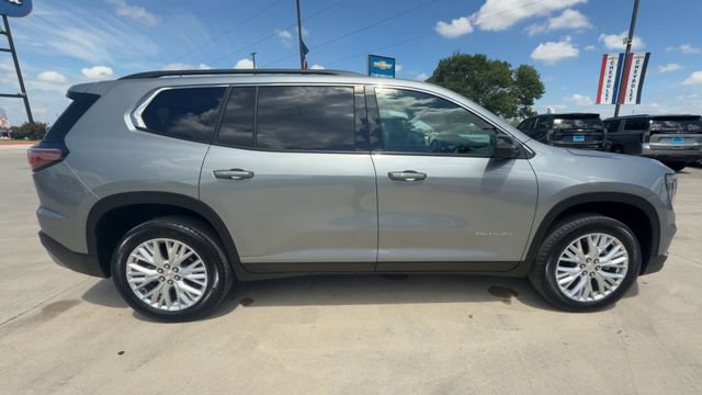 Certified 2026 GMC Acadia Elevation w/ Elevation Premium Package FWD image 9