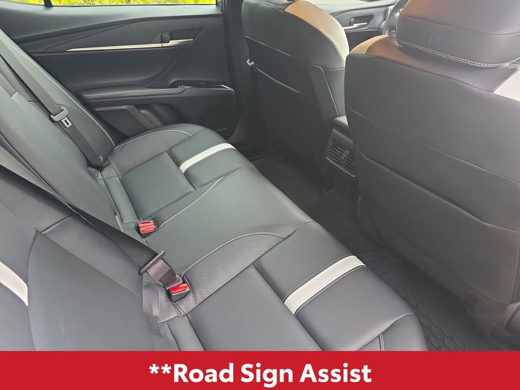 Used 2025 Toyota Camry SE w/ Convenience Package FWD image 16
