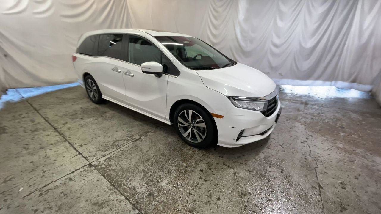 Used 2023 Honda Odyssey Touring image 2