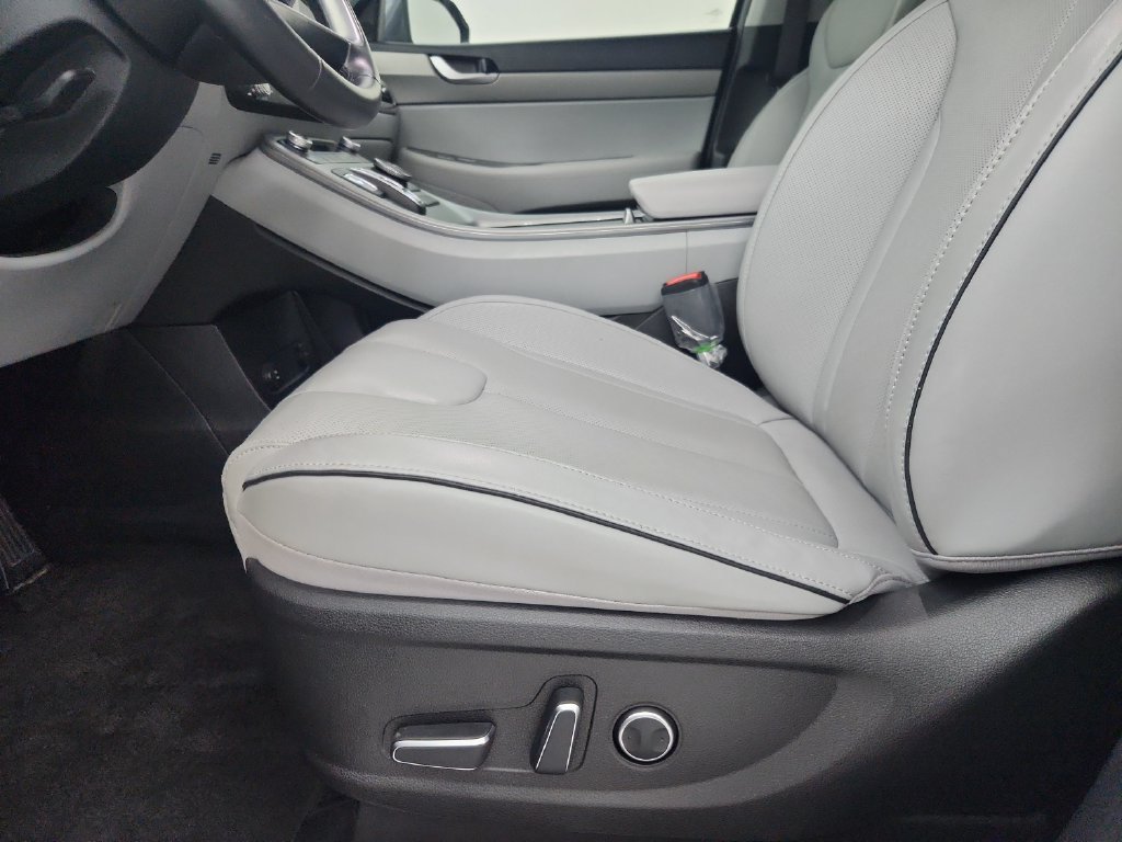 Used 2025 Hyundai Palisade SEL FWD image 21