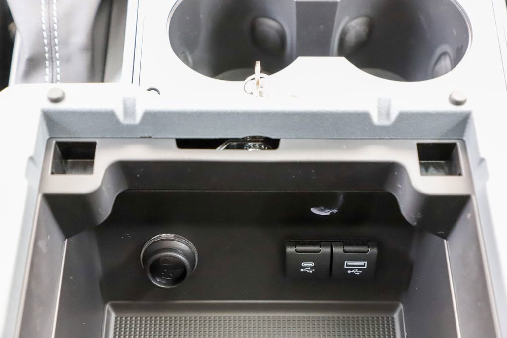 New 2025 INEOS Grenadier Fieldmaster Edition image 56