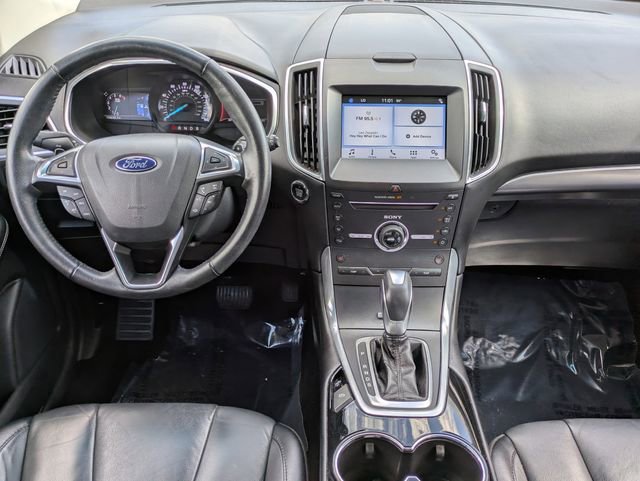 Used 2016 Ford Edge Titanium FWD image 15