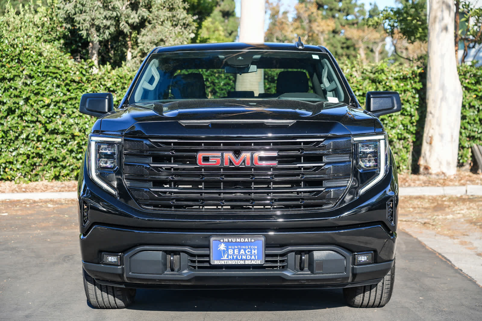 Used 2022 GMC Sierra 1500 Elevation AWD/4WD image 4