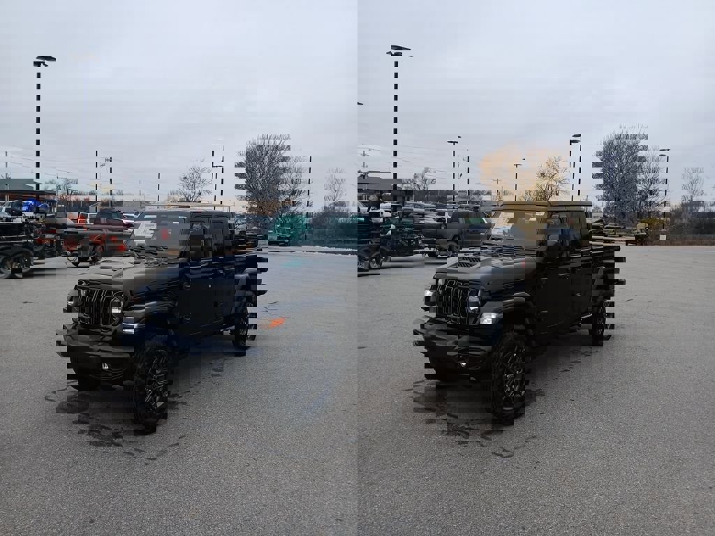 New 2026 Jeep Gladiator Sport image 3