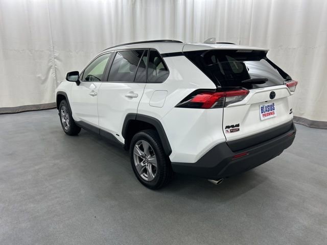 Used 2023 Toyota RAV4 XLE w/ Convenience Package image 4