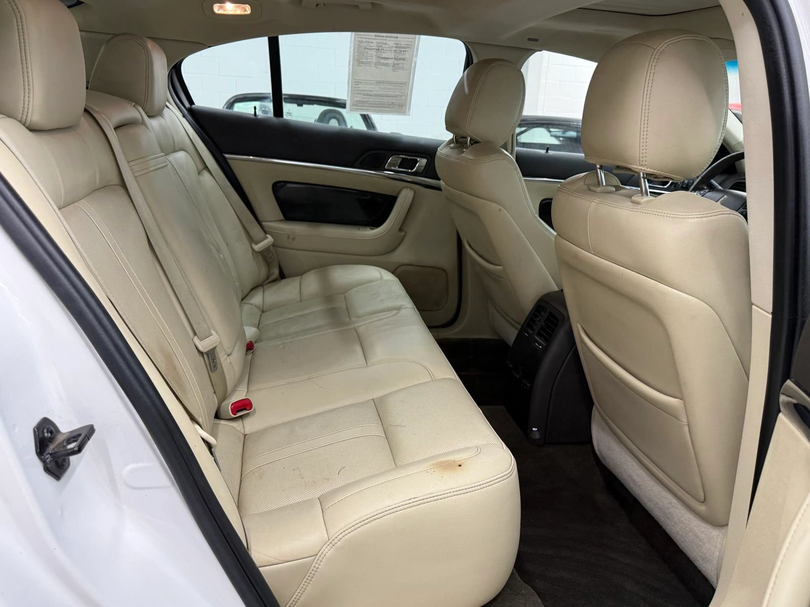 Used 2013 Lincoln MKS AWD image 21