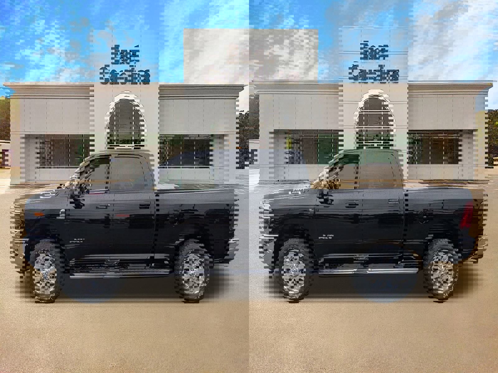 New 2026 RAM 2500 Laramie w/ Towing Technology Group image 6