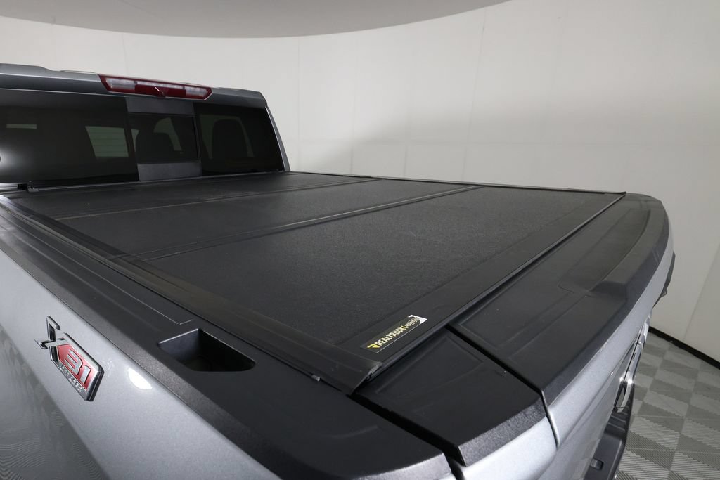 Used 2024 GMC Sierra 1500 Elevation w/ Elevation Premium Package AWD/4WD image 7