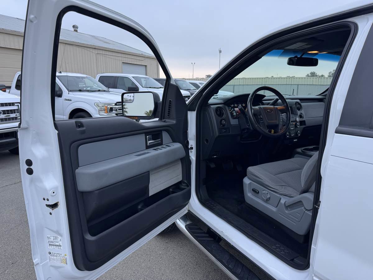 Used 2014 Ford F150 XLT w/ Equipment Group 302A Luxury image 24