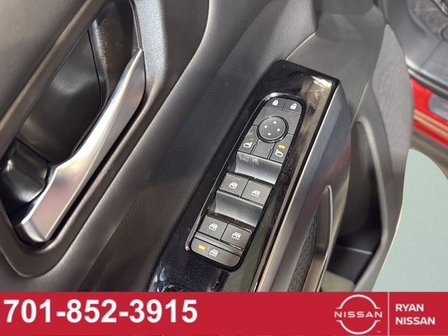 New 2026 Nissan Pathfinder SL image 35