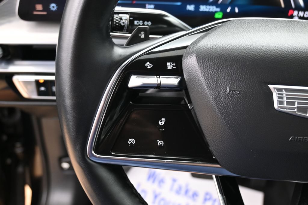 Used 2024 Cadillac Lyriq Sport AWD/4WD image 17