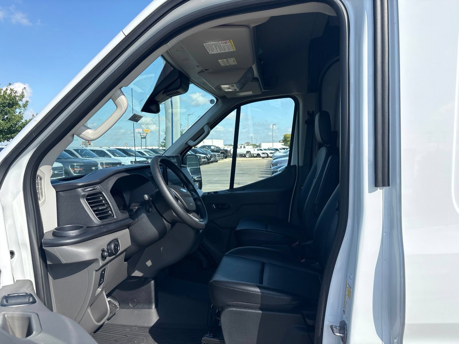 New 2026 Ford Transit 250 148 Medium Roof RWD image 17