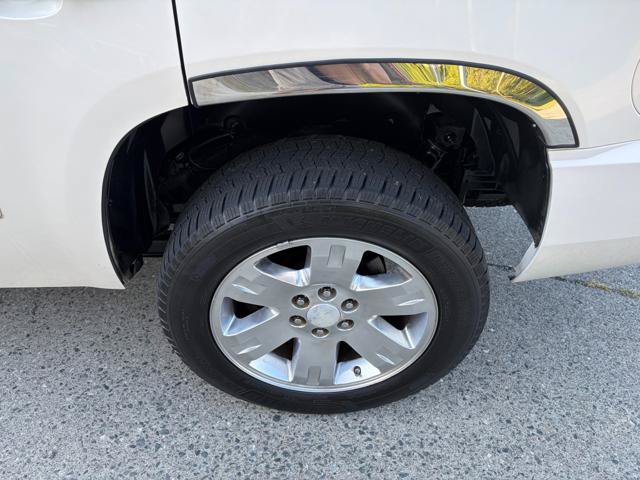 Used 2013 GMC Yukon Denali AWD/4WD image 35