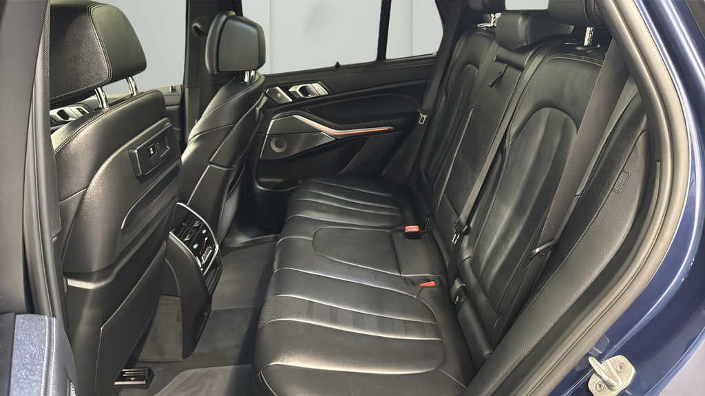 Used 2021 BMW X5 M50i w/ Executive Package AWD/4WD image 17