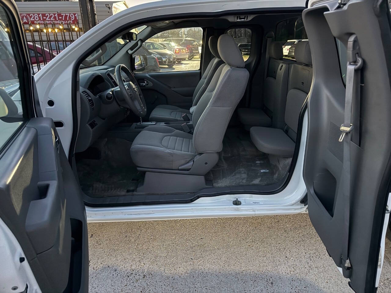Used 2016 Nissan Frontier S RWD image 16
