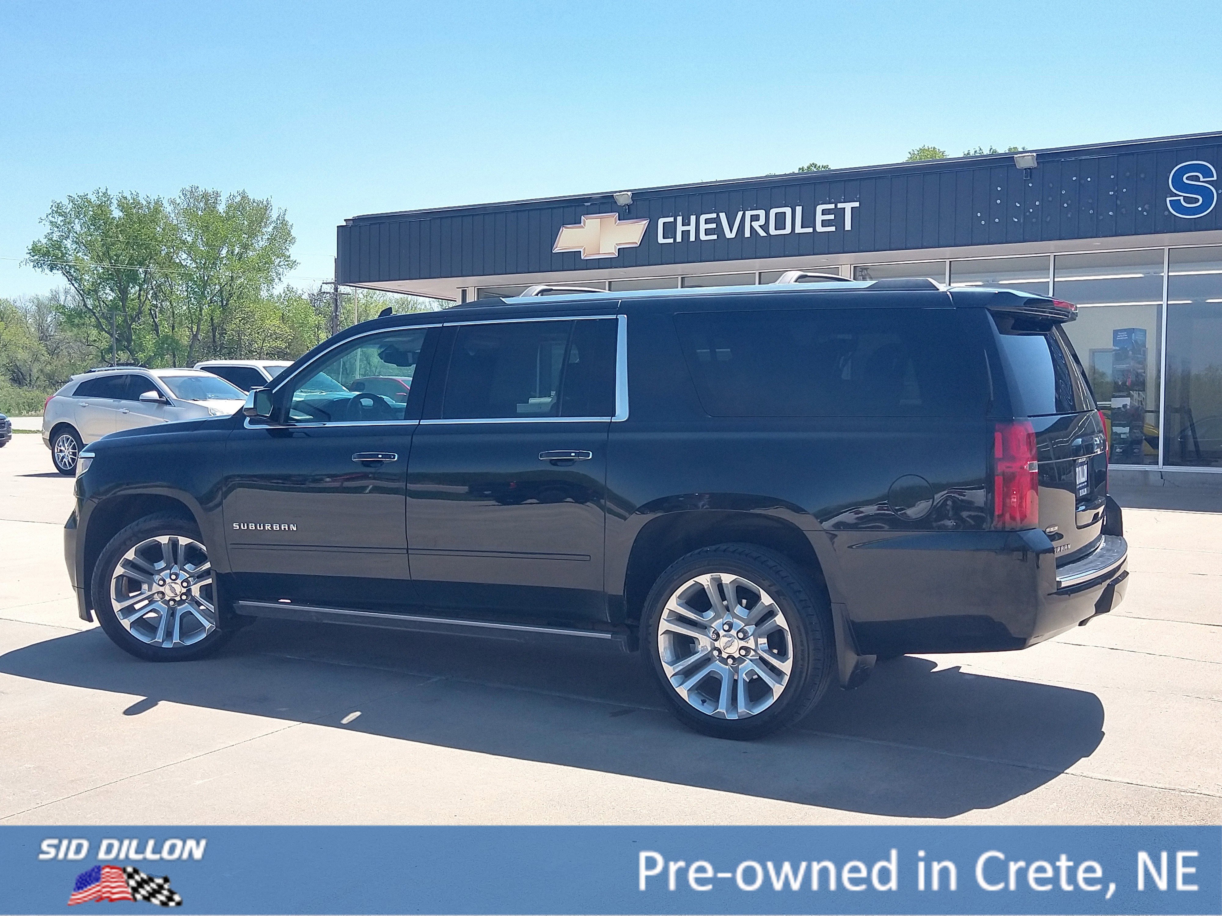 Used 2020 Chevrolet Suburban Premier w/ Premier Plus Edition image 19