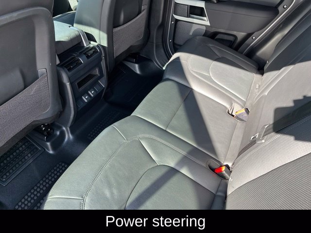 Used 2023 Land Rover Defender 110 SE AWD/4WD image 17