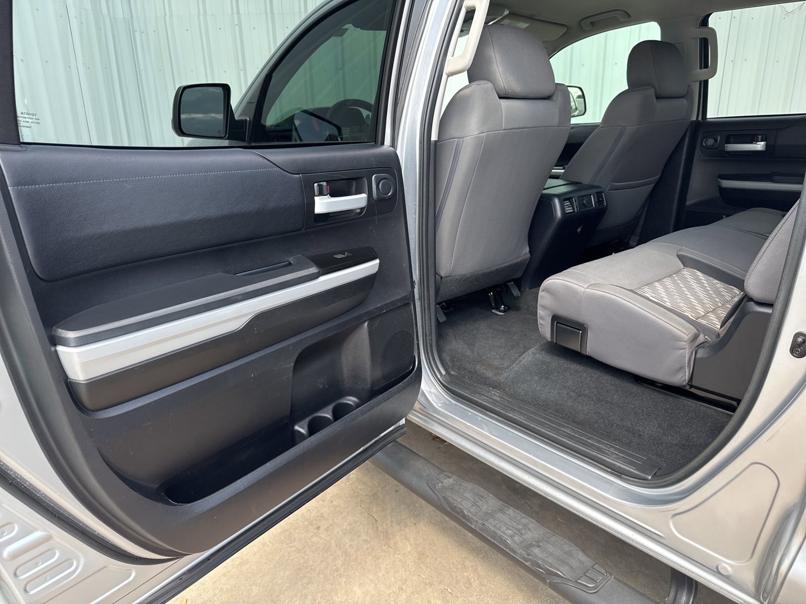 Used 2019 Toyota Tundra SR5 w/ SR5 Upgrade Package image 11