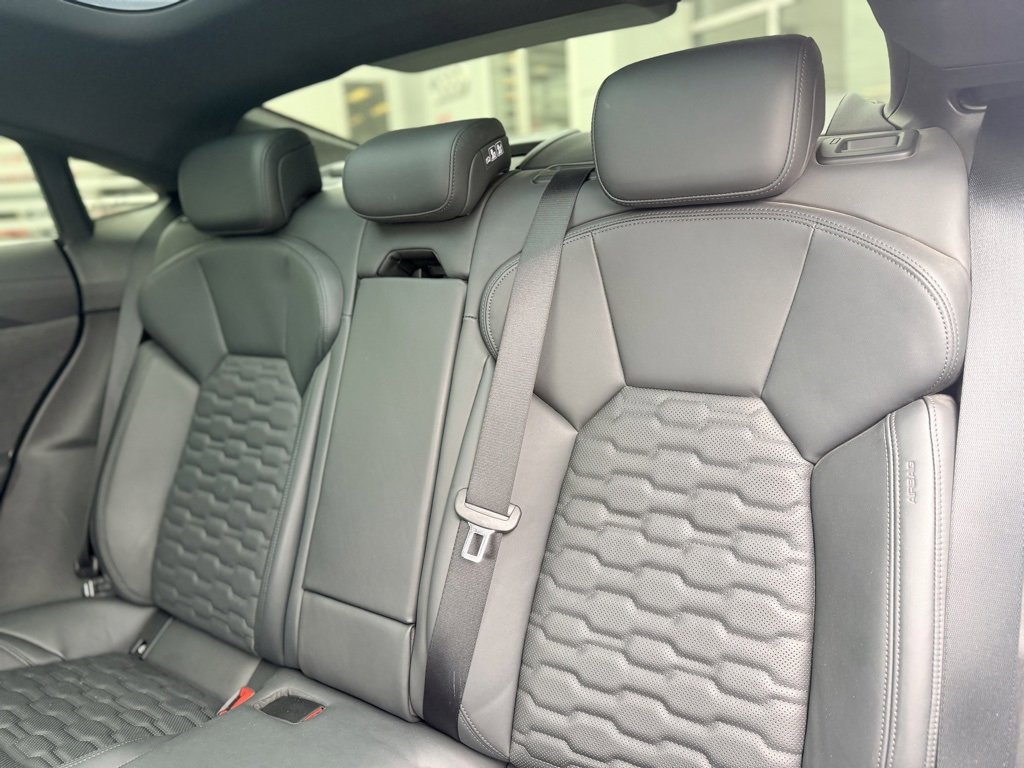 Used 2023 Audi e-tron GT Premium Plus w/ Performance Package image 15