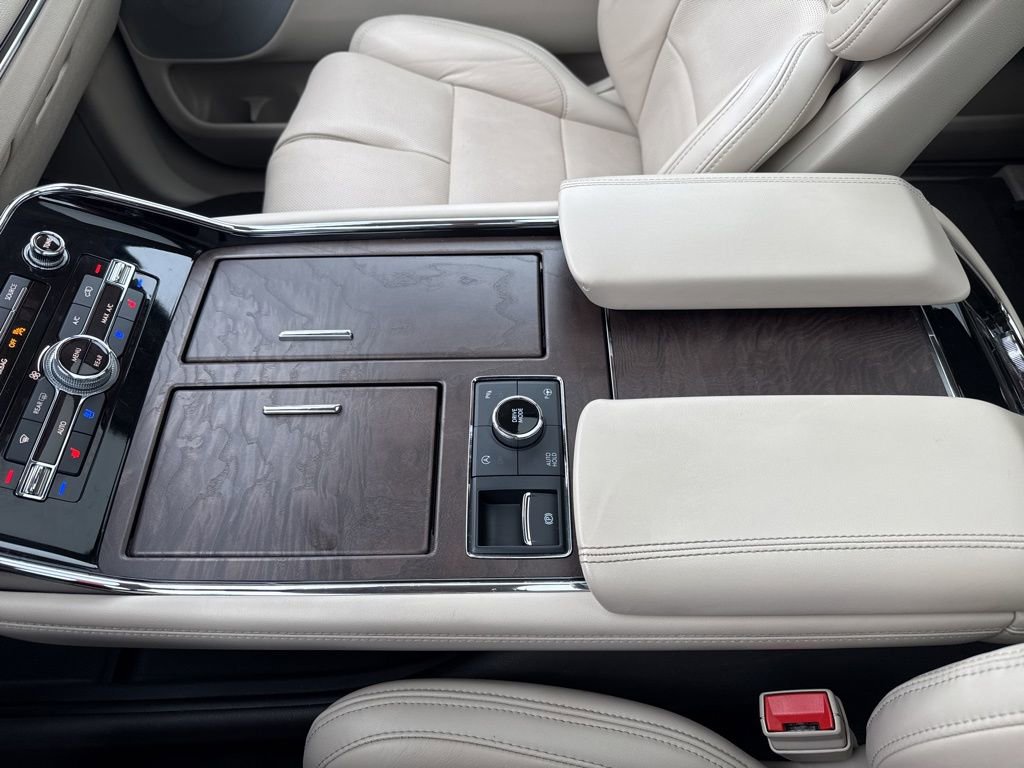 Used 2021 Lincoln Navigator L Reserve w/ Luxury Package image 32