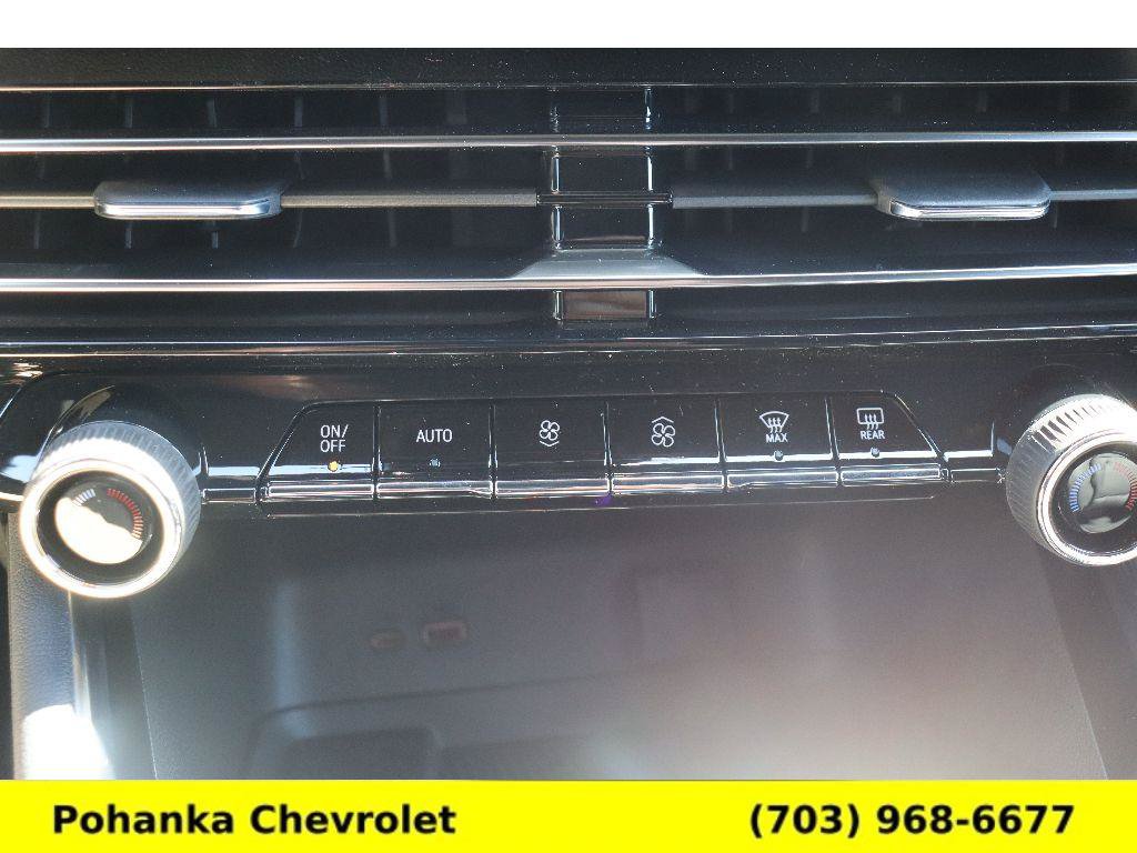 New 2026 Chevrolet Traverse LT AWD/4WD image 17