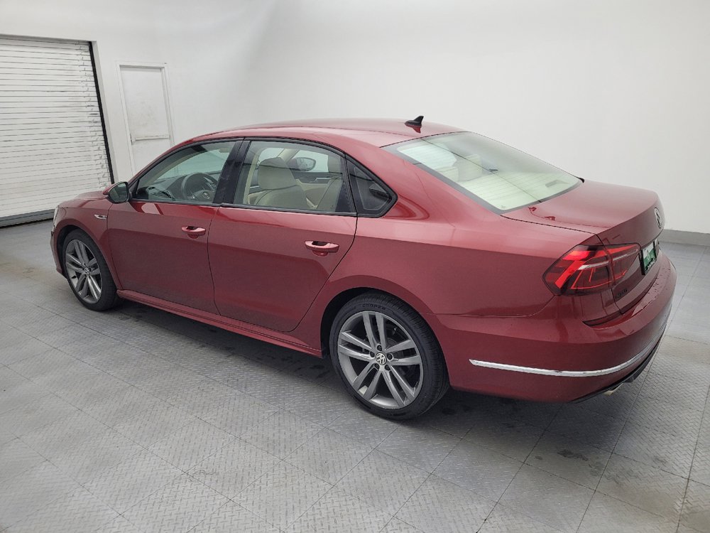 Used 2018 Volkswagen Passat 2.0T R-Line FWD image 3