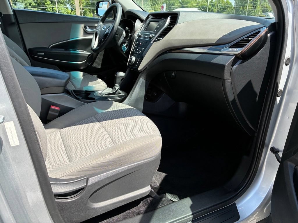 Used 2017 Hyundai Santa Fe Sport AWD/4WD image 39