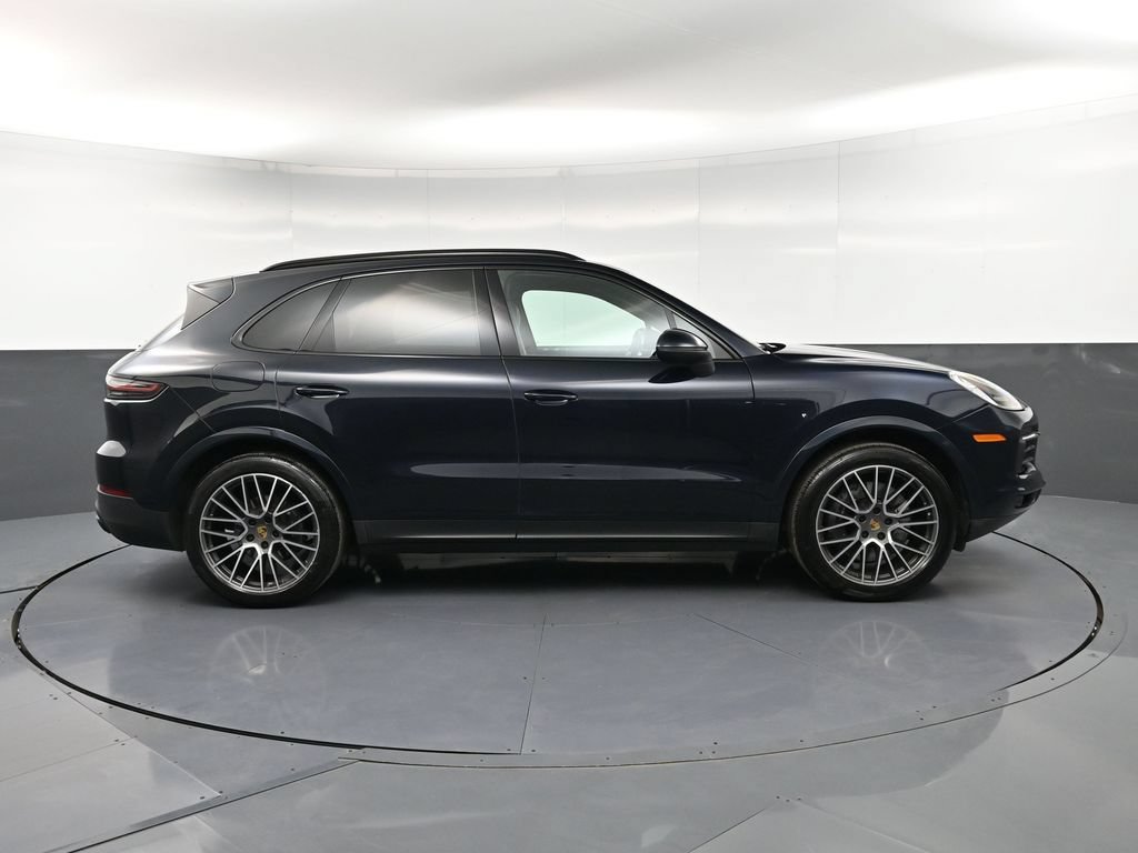 Certified 2022 Porsche Cayenne AWD/4WD image 9