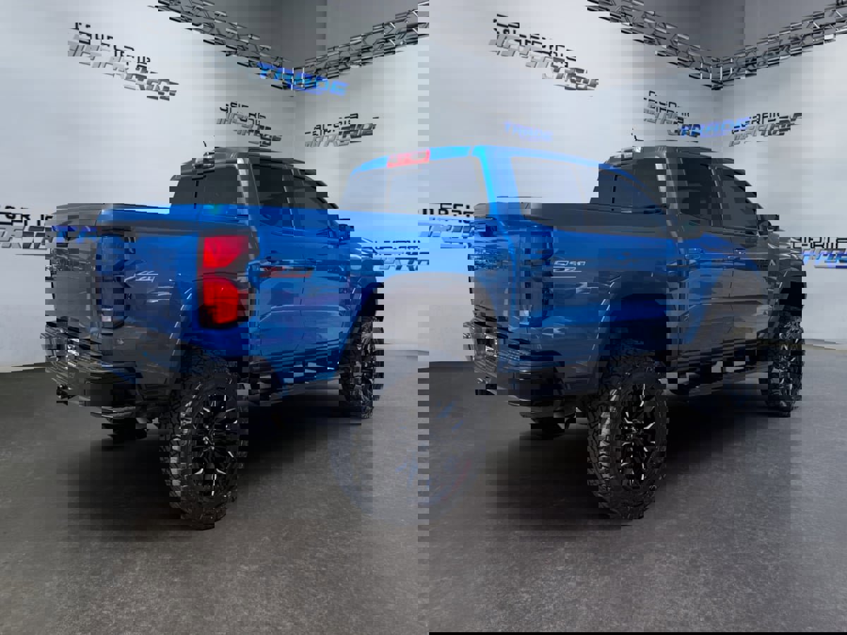 Used 2024 Chevrolet Colorado Z71 w/ Z71 Convenience Package 2 image 5