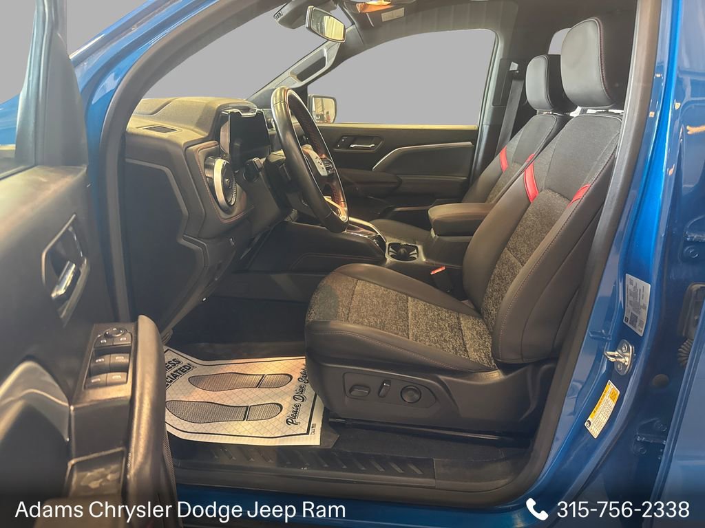 Used 2024 Chevrolet Colorado Z71 w/ Z71 Convenience Package 2 AWD/4WD image 14