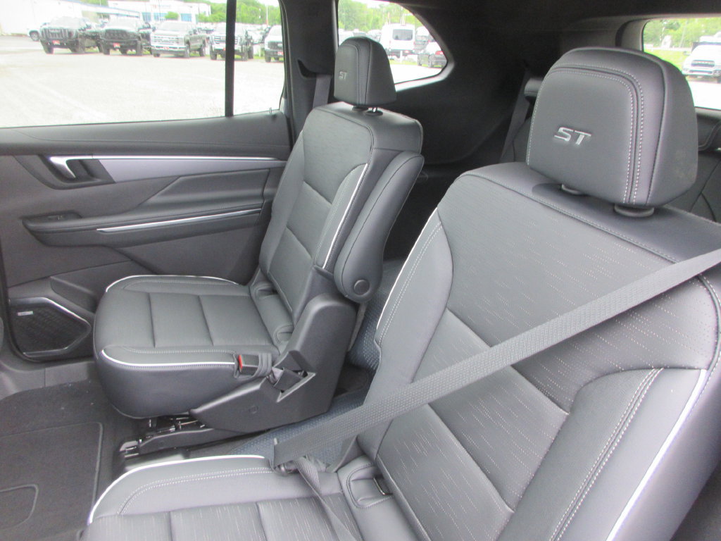 New 2026 Buick Enclave Sport Touring w/ Power Package FWD image 12