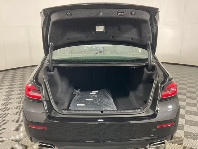 Certified 2023 BMW 530i xDrive w/ Premium Package AWD/4WD image 32