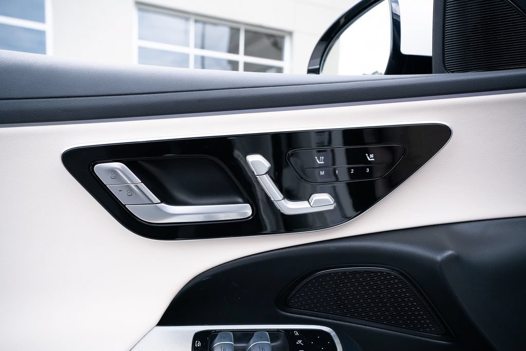 Used 2025 Mercedes-Benz E 350 Sedan w/ Winter Package image 29