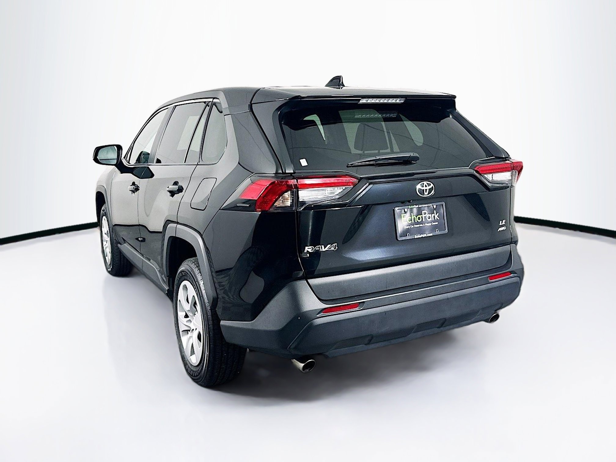 Used 2024 Toyota RAV4 LE image 5